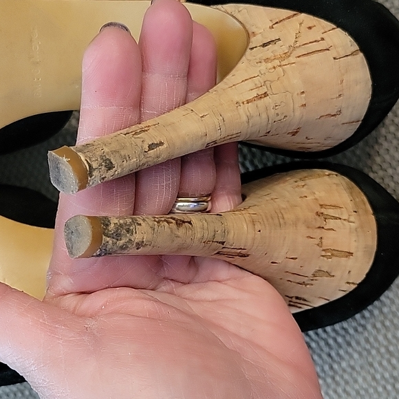 GUESS OPEN TOED HIGH HEELS - Picture 13 of 16